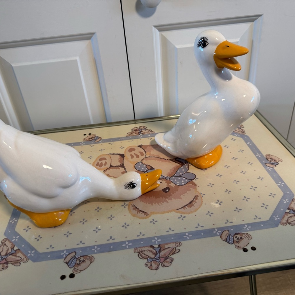Cottage Core Duck/Geese Shelf Sitter